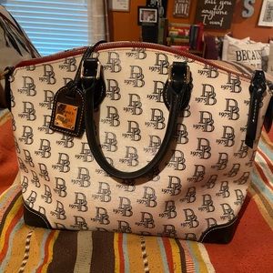 Dooney & Bourke bag